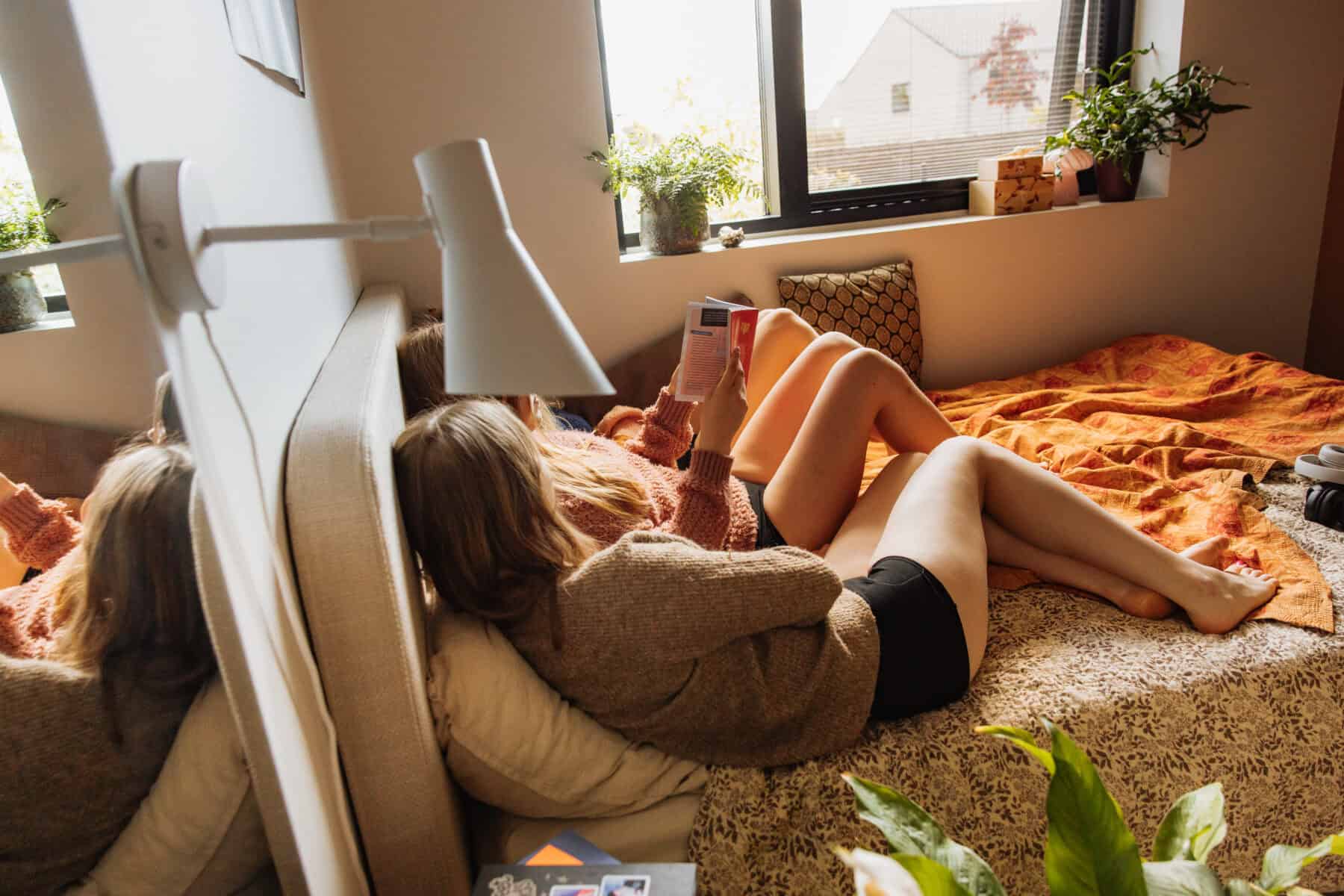 menstruation og sleepover og overnatning hos veninde.